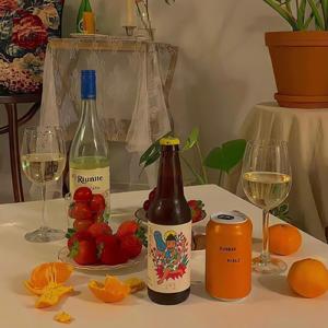 巨乳人妻教師泽井芽衣
